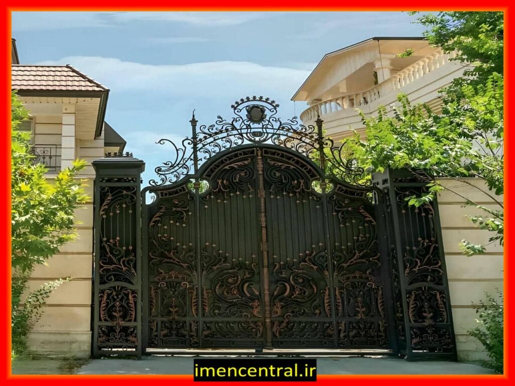 تنوع مدل و قیمت مناسب درب های فرفورژه