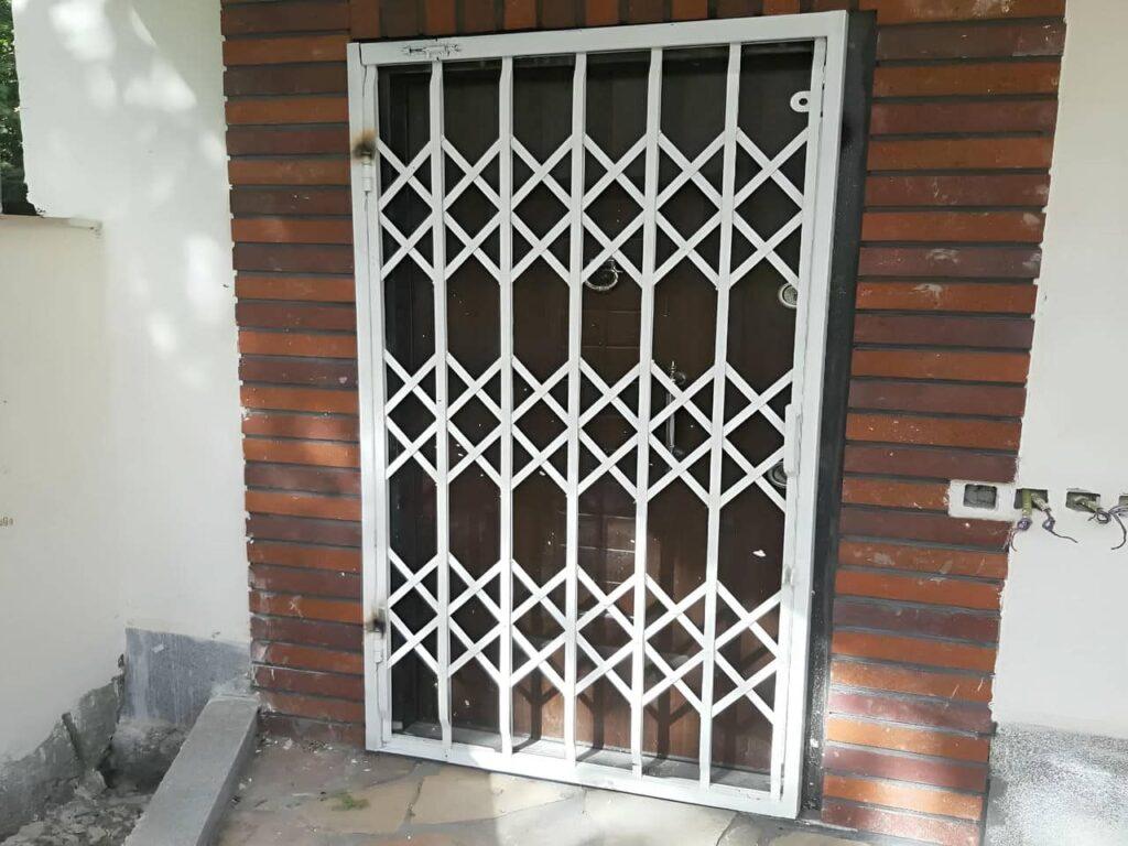 درب آکاردئونی