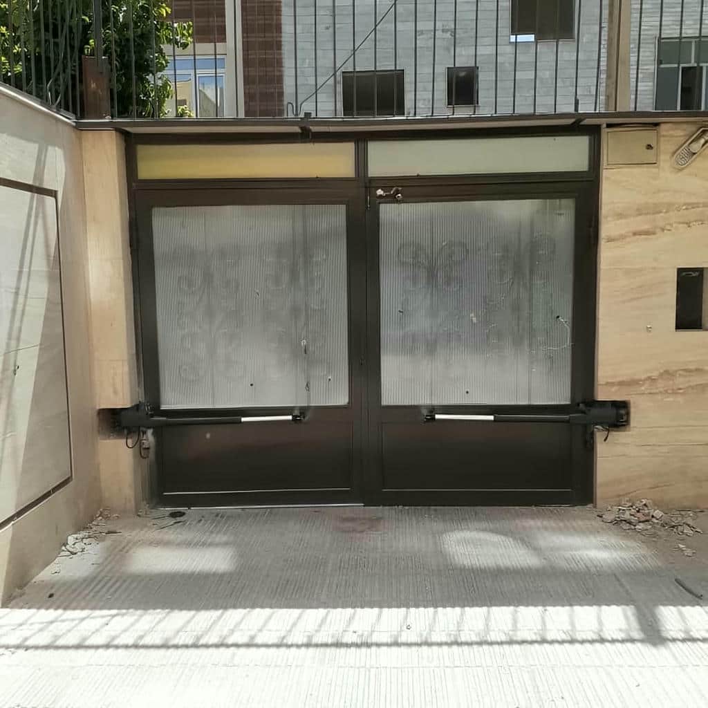 نصب جک درب پارکینگی مدار فرمان در محمودآباد
