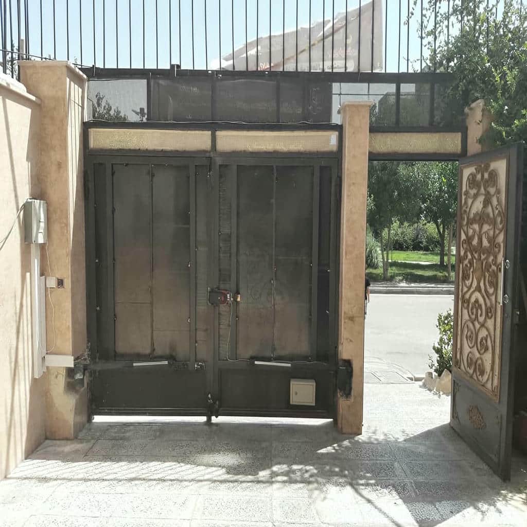 خرید جک درب پارکینگی کاربری مسکونی در رفسنجان