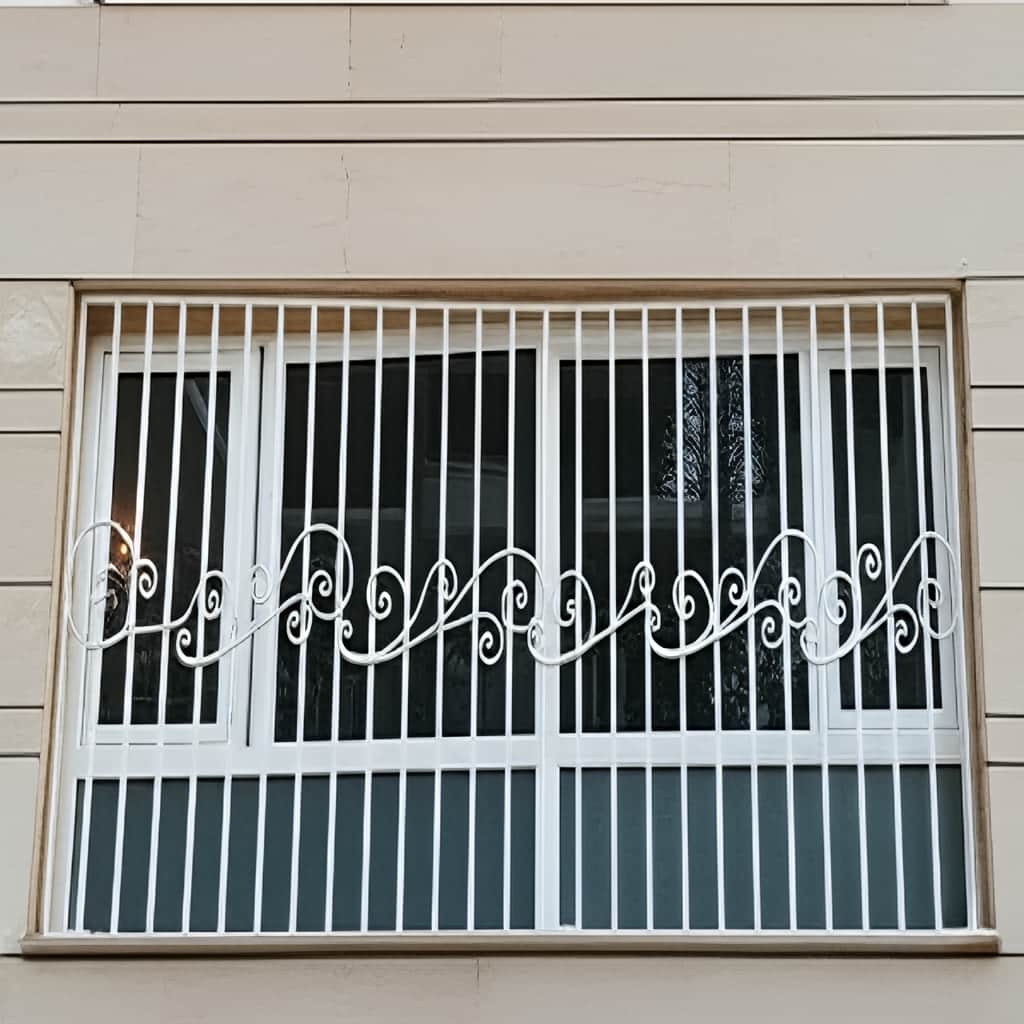 حفاظ پنجره در شهرکرد