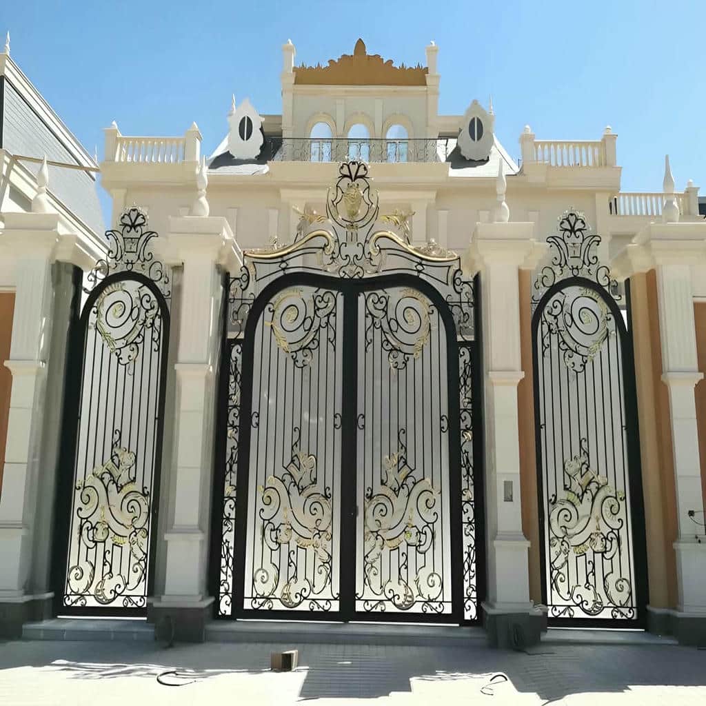 قیمت درب حیاط یراق صنعتی در بابل