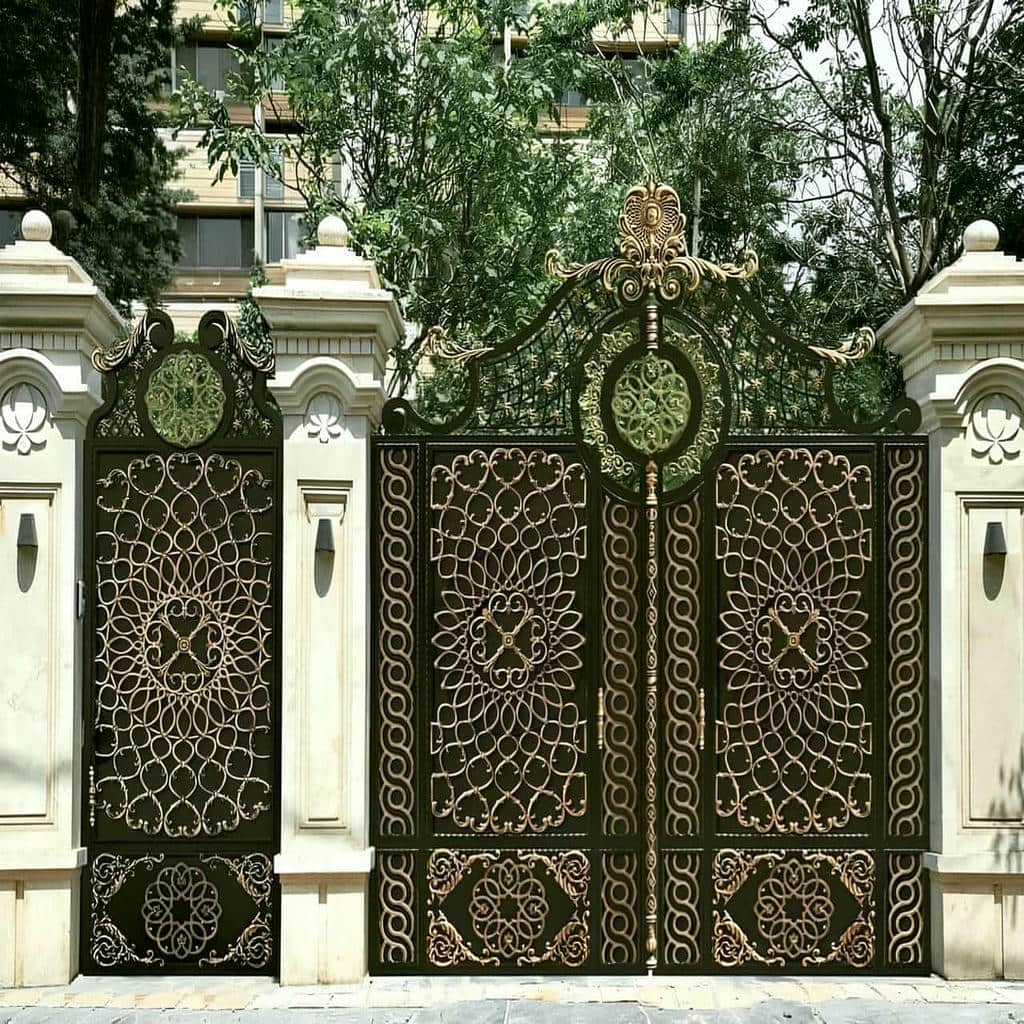 فروش درب حیاط فلزی در همدان
