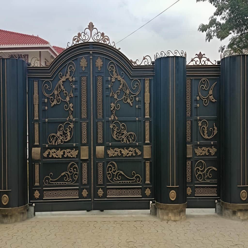 قیمت درب حیاط یراق صنعتی در محمودآباد