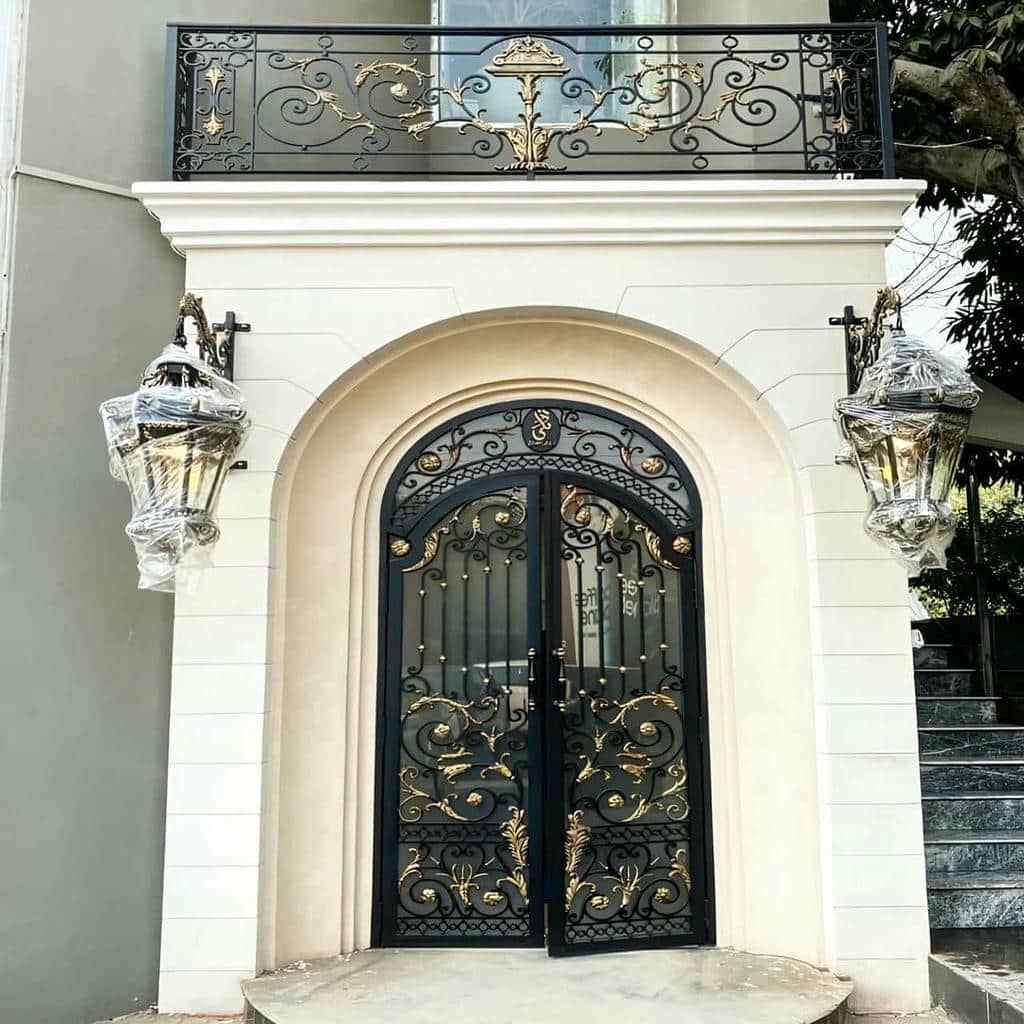 کارخانه درب حیاط رنگ کوره ای در فشم