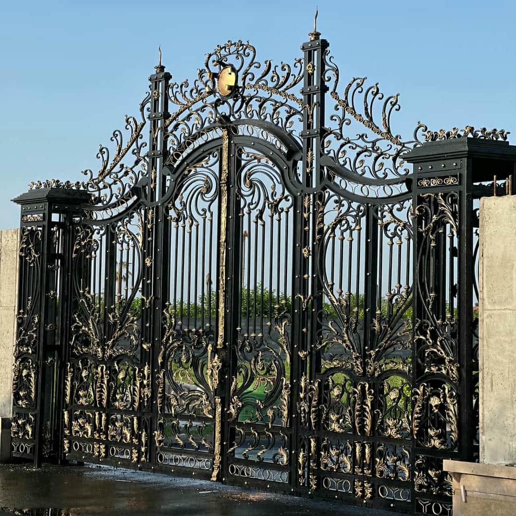 درب حیاط در محمودآباد