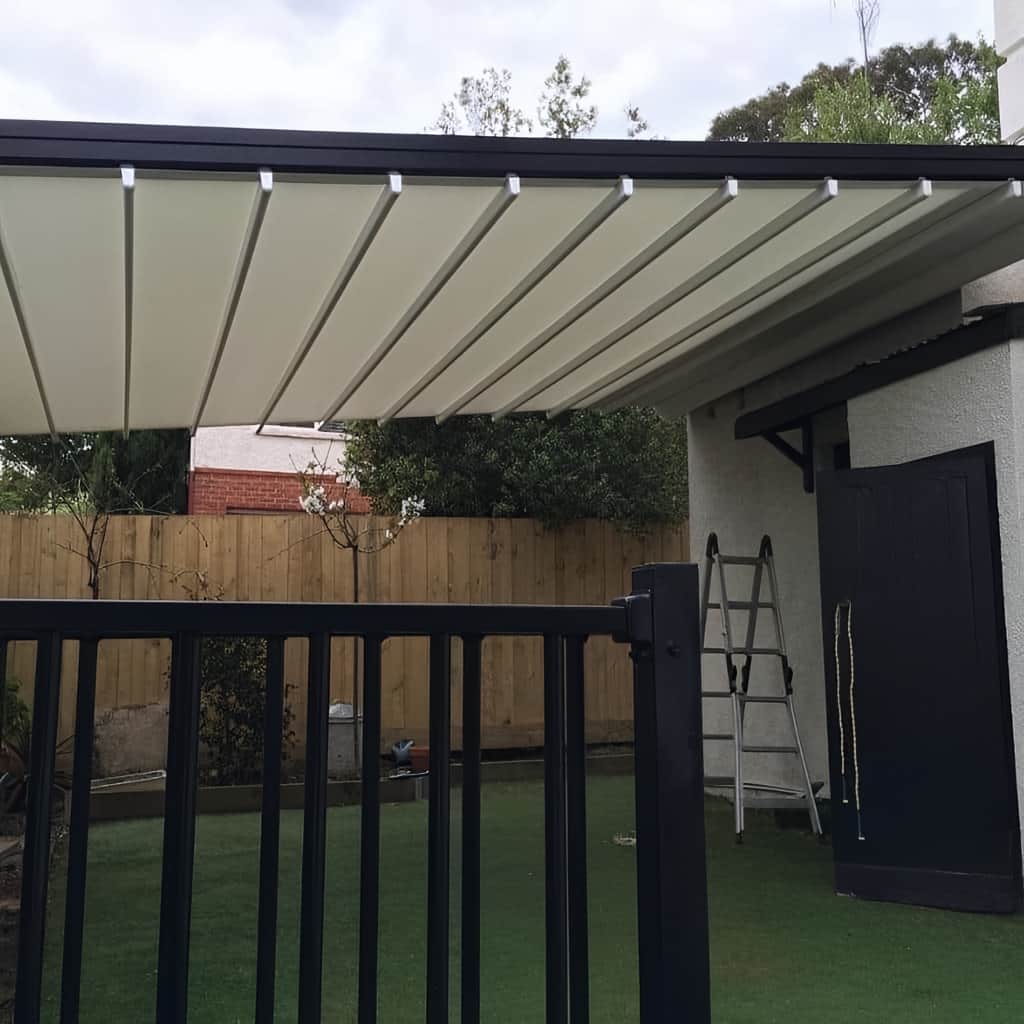 قیمت سایبان برقی پارچه ضد UV در اردبیل