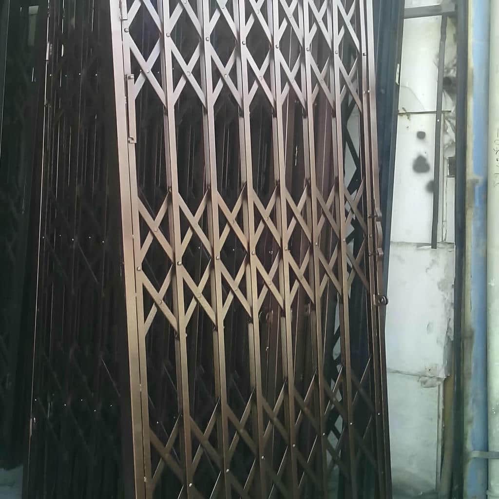 فروش درب آکاردئونی تمام گل در ساوه