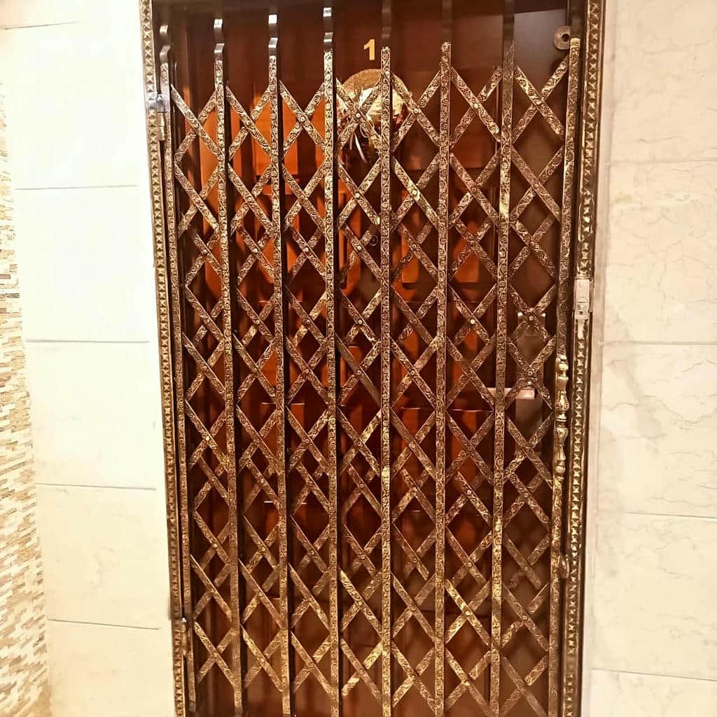 درب آکاردئونی در شهریار