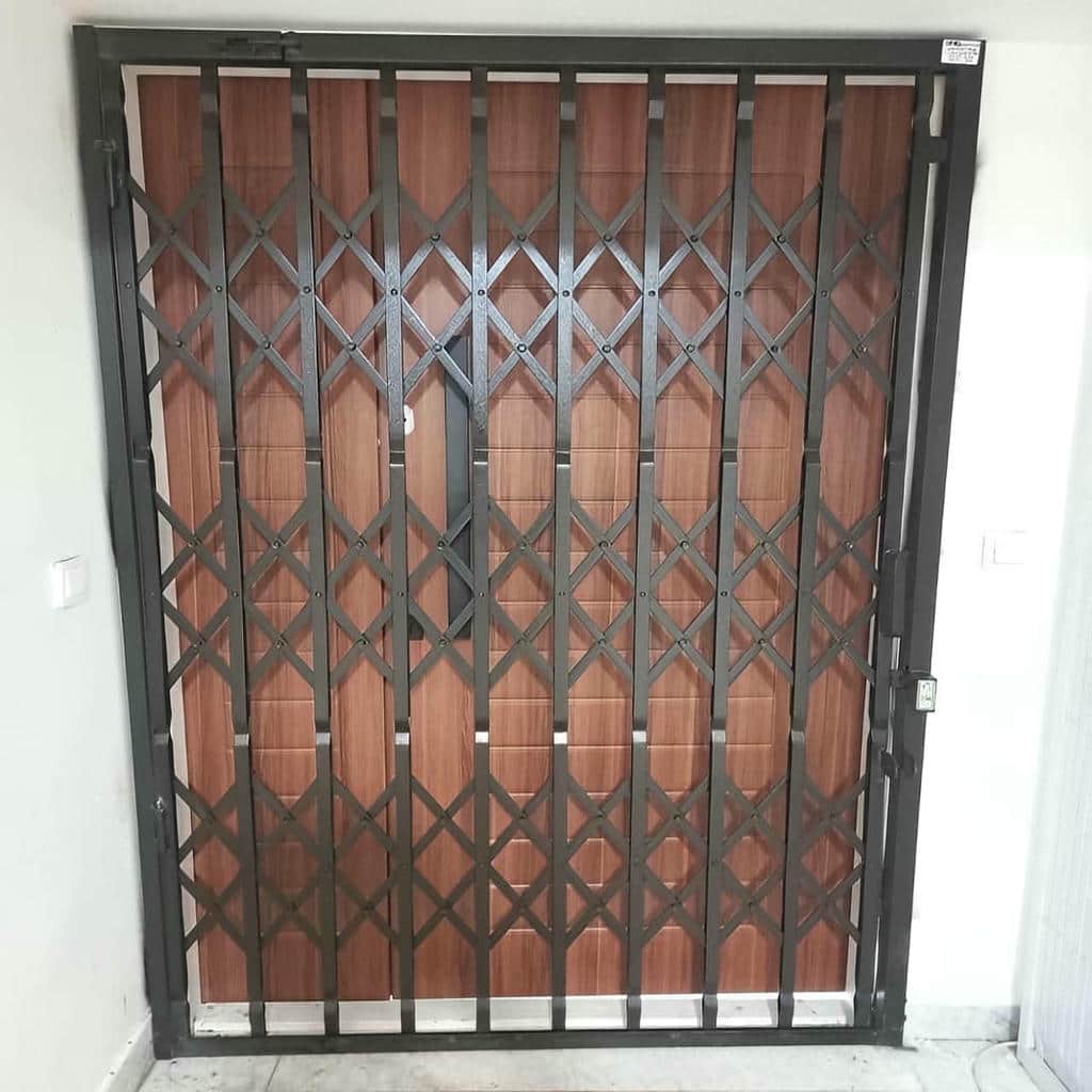قیمت درب آکاردئونی سه گل در ساوه