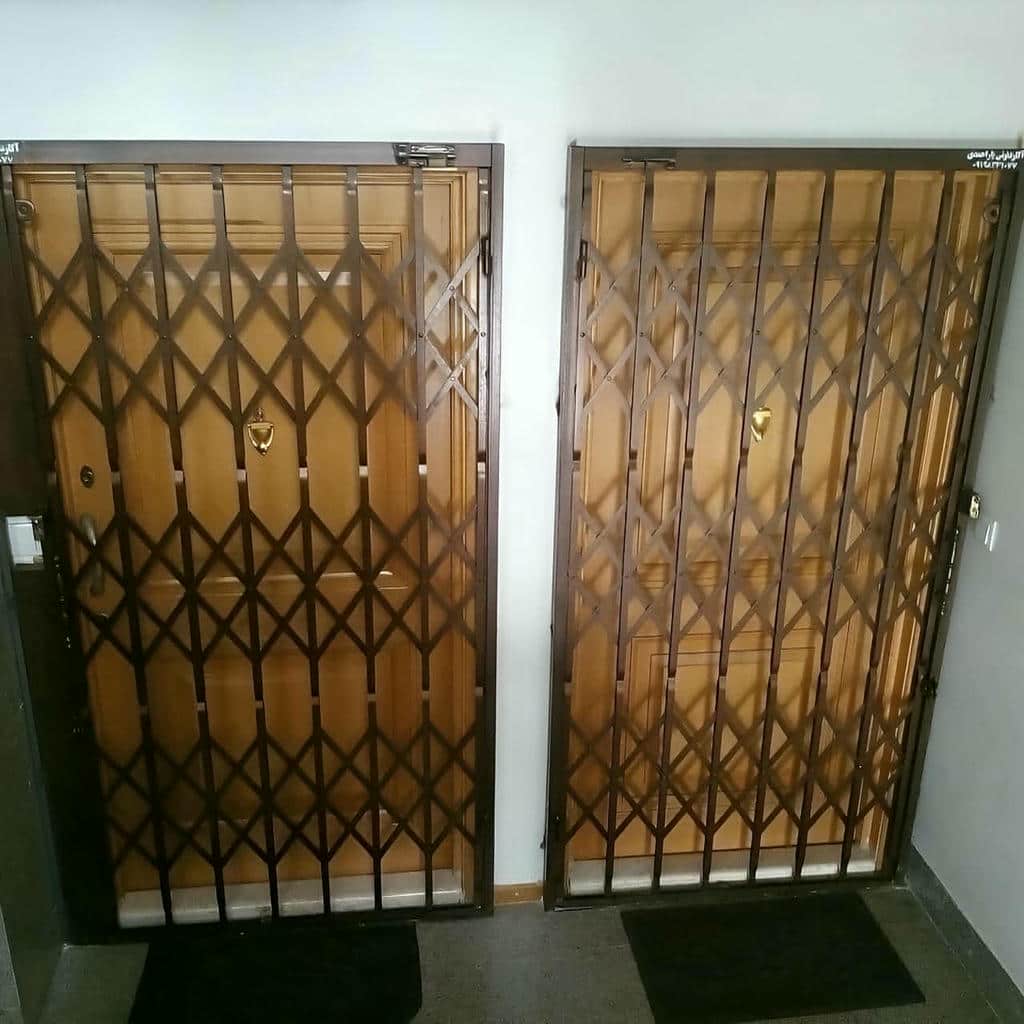 درب آکاردئونی در دماوند