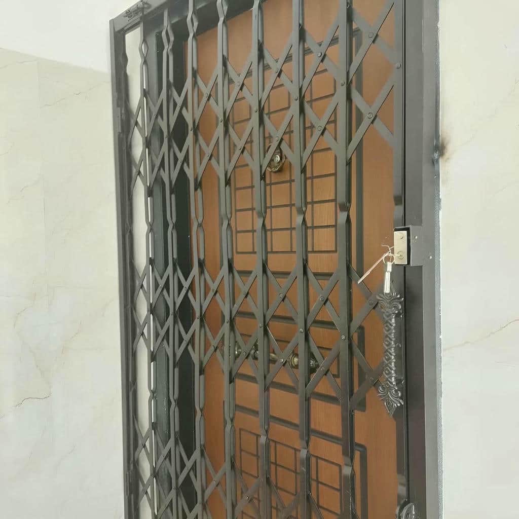 قیمت درب آکاردئونی سه گل در محمودآباد