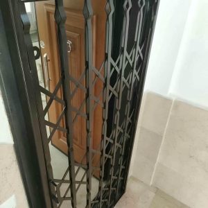 درب آکاردئونی در آبسرد