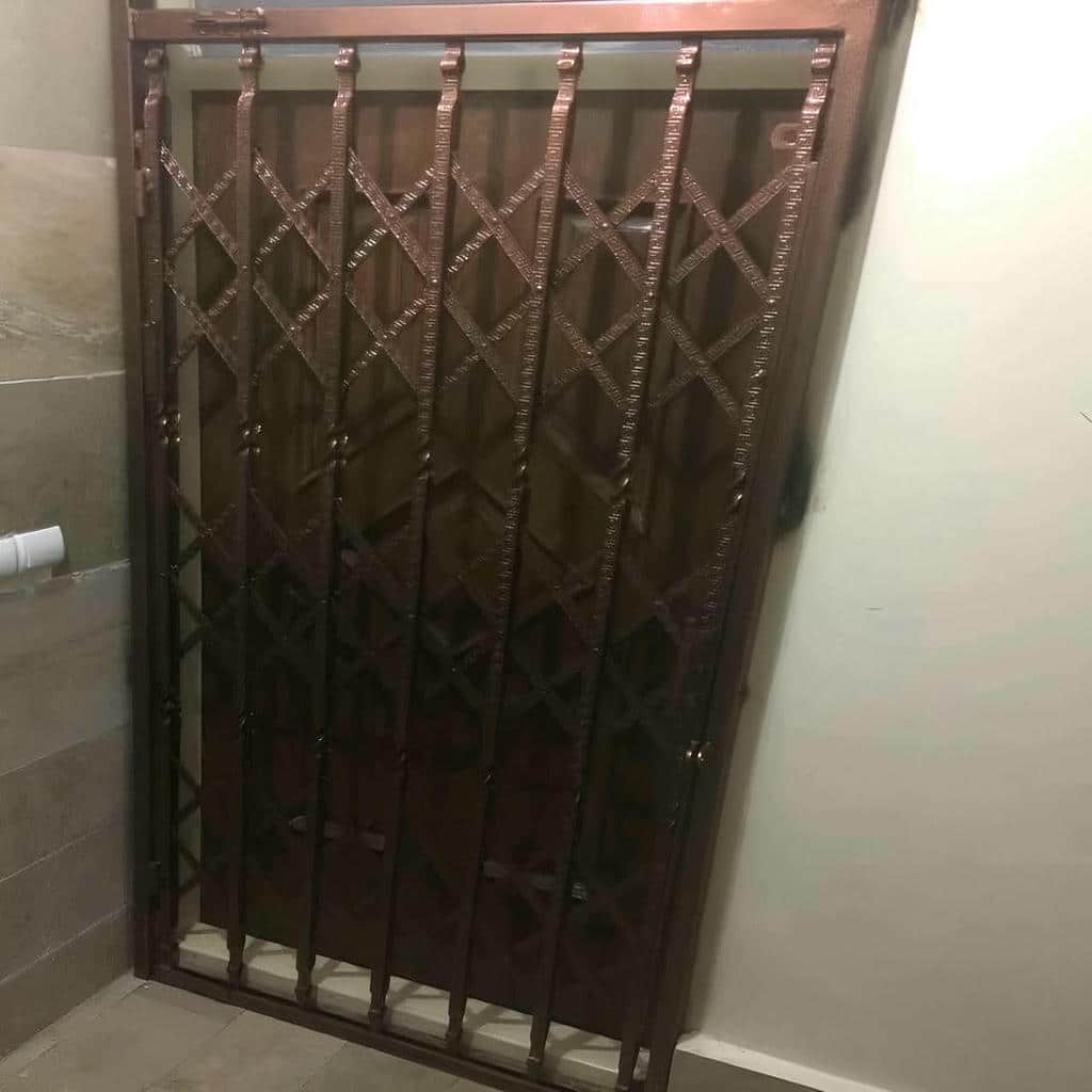 فروش درب آکاردئونی تمام گل در گنبدکاووس