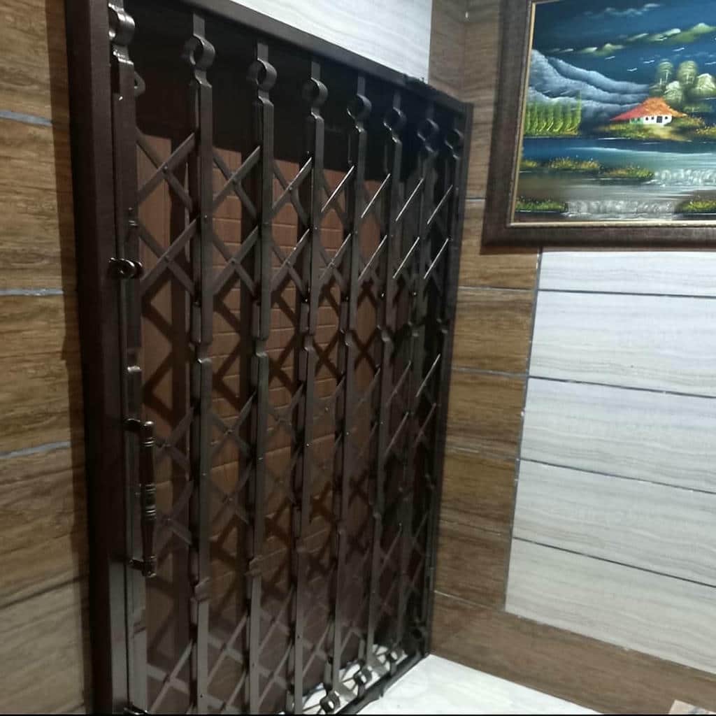 نصب درب آکاردئونی چهارگل در شهریار