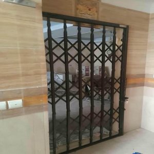 درب آکاردئونی در پرند