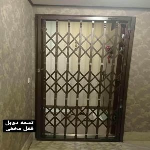 درب آکاردئونی در سمنان
