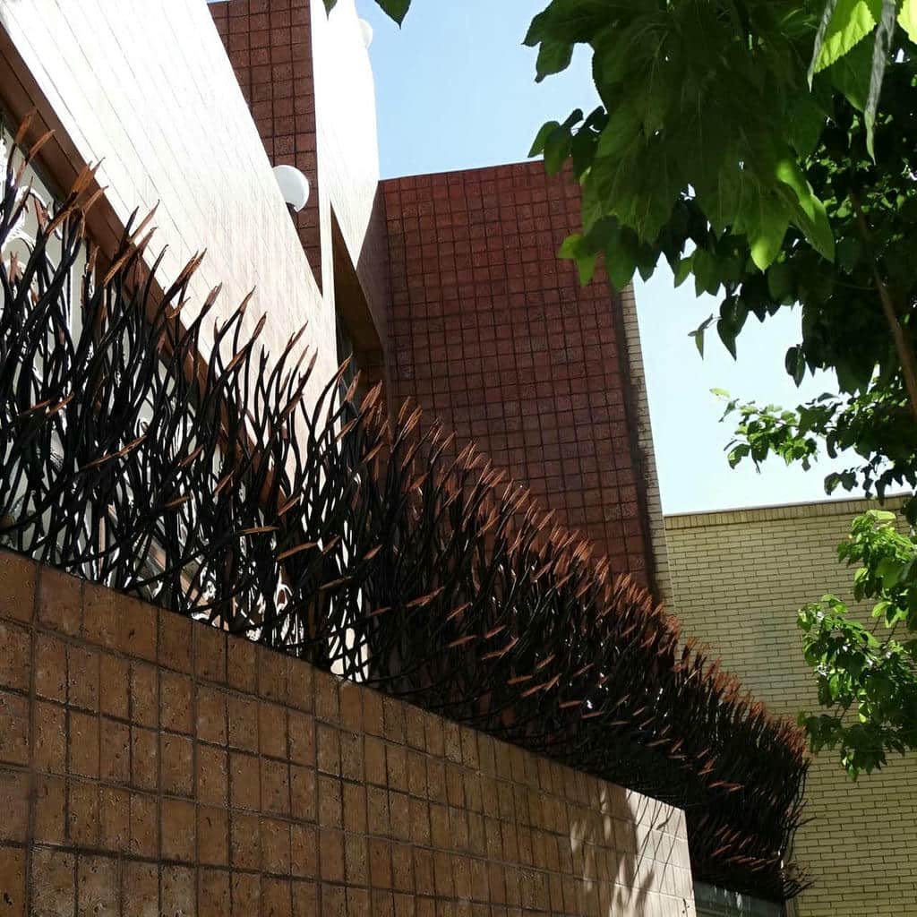 نصب حفاظ شاخ گوزنی تراز دقیق در ایرانشهر