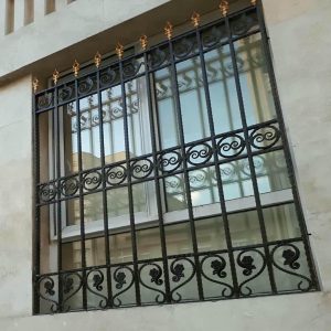 حفاظ پنجره در کمال شهر