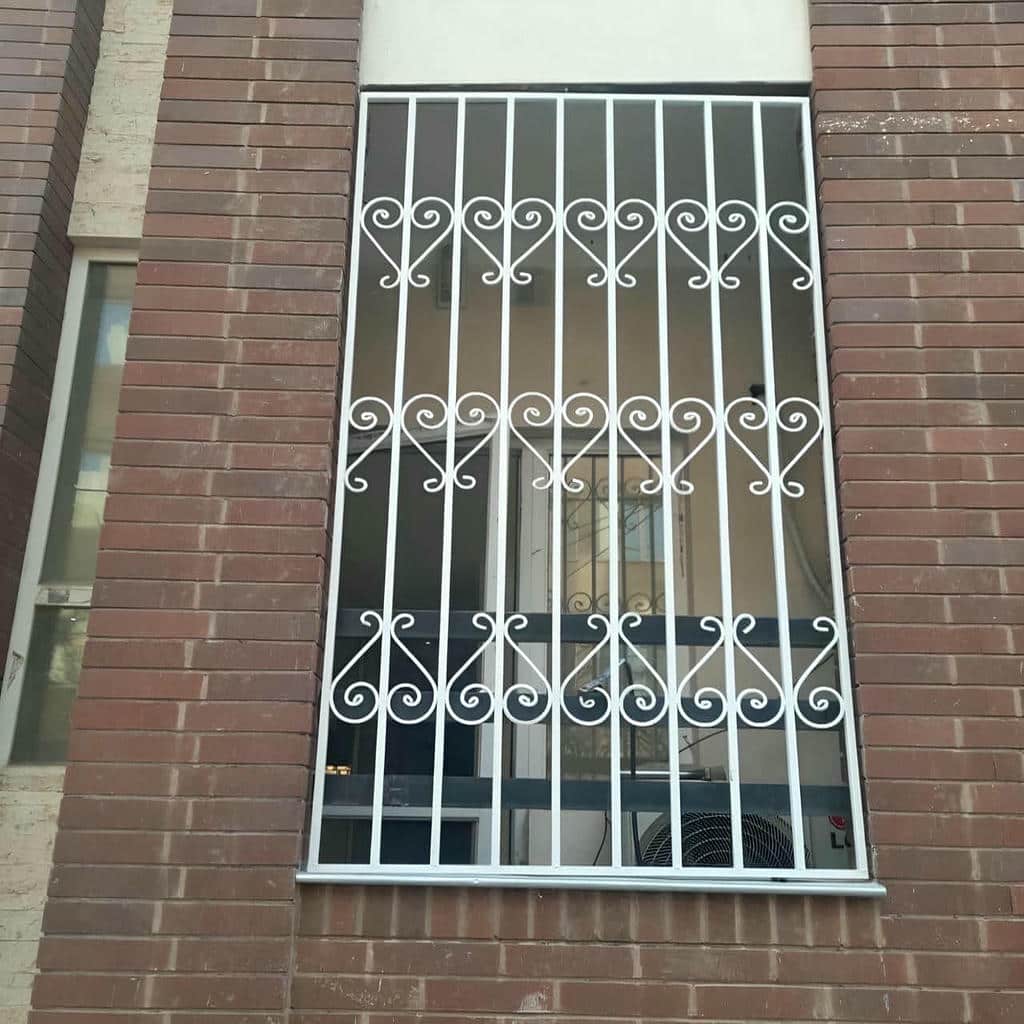 قیمت حفاظ پنجره فرفورژه کلاسیک در پردیس