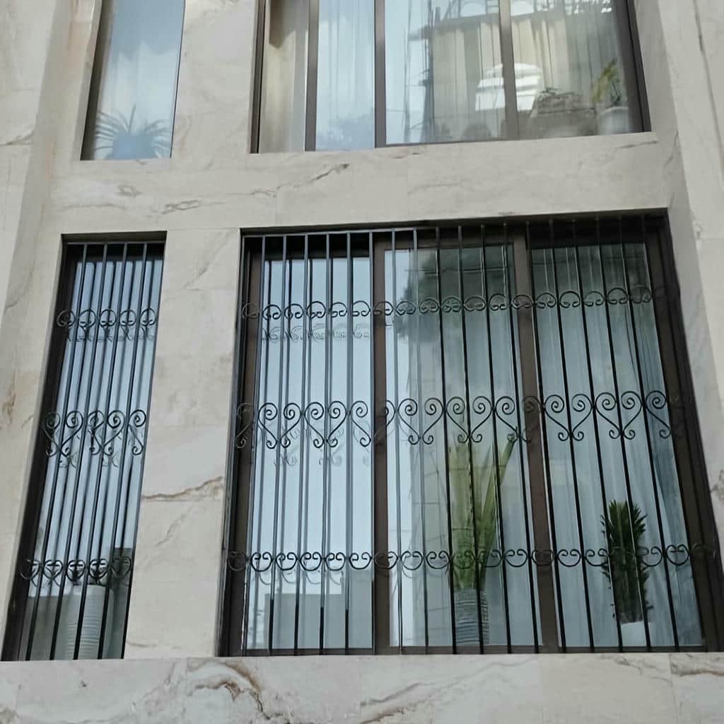 نصب حفاظ پنجره ساده آهنی در مریوان
