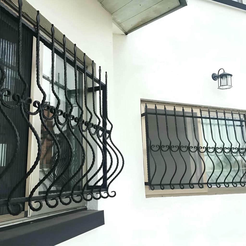 نصب حفاظ پنجره ساده آهنی در سقز