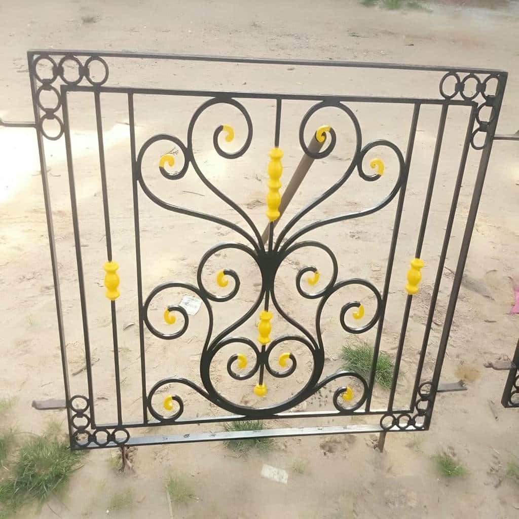 قیمت حفاظ پنجره فرفورژه کلاسیک در خرم آباد