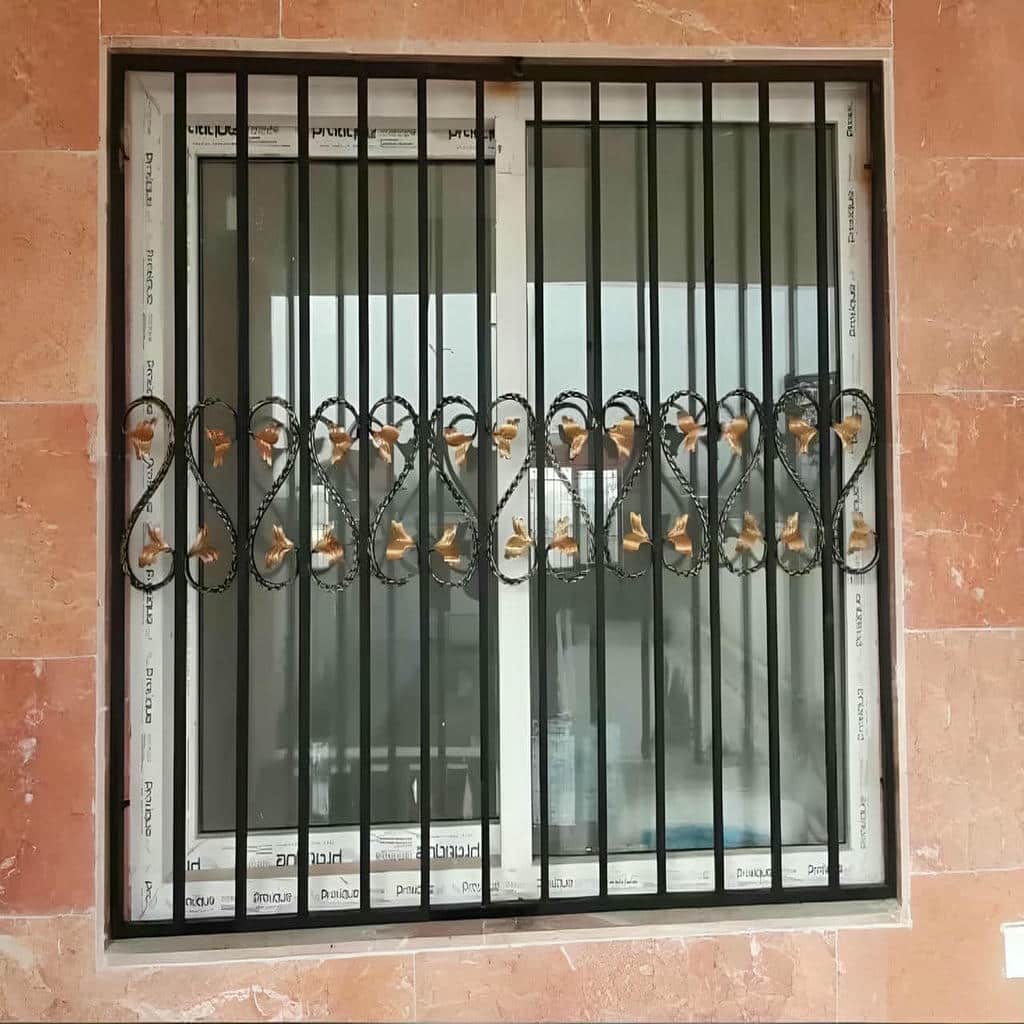 حفاظ پنجره در دماوند