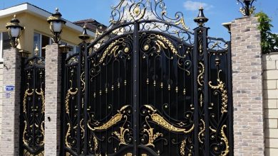 درب حیاط در سقز