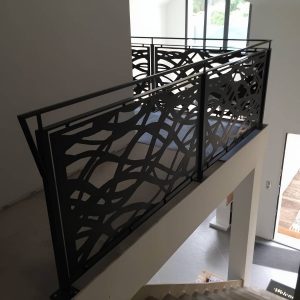 نرده سی ان سی رنگ کوره ای بادوام