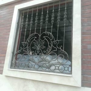 مقایسه حفاظ پنجره بازشو و ثابت برای انتخاب مناسب