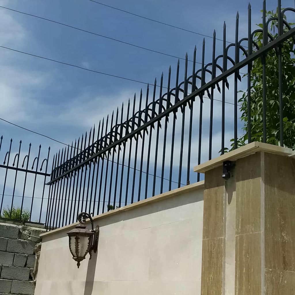 حفاظ سرنیزه ای و حفاظ شاخ گوزنی با فریم پایه مقاوم