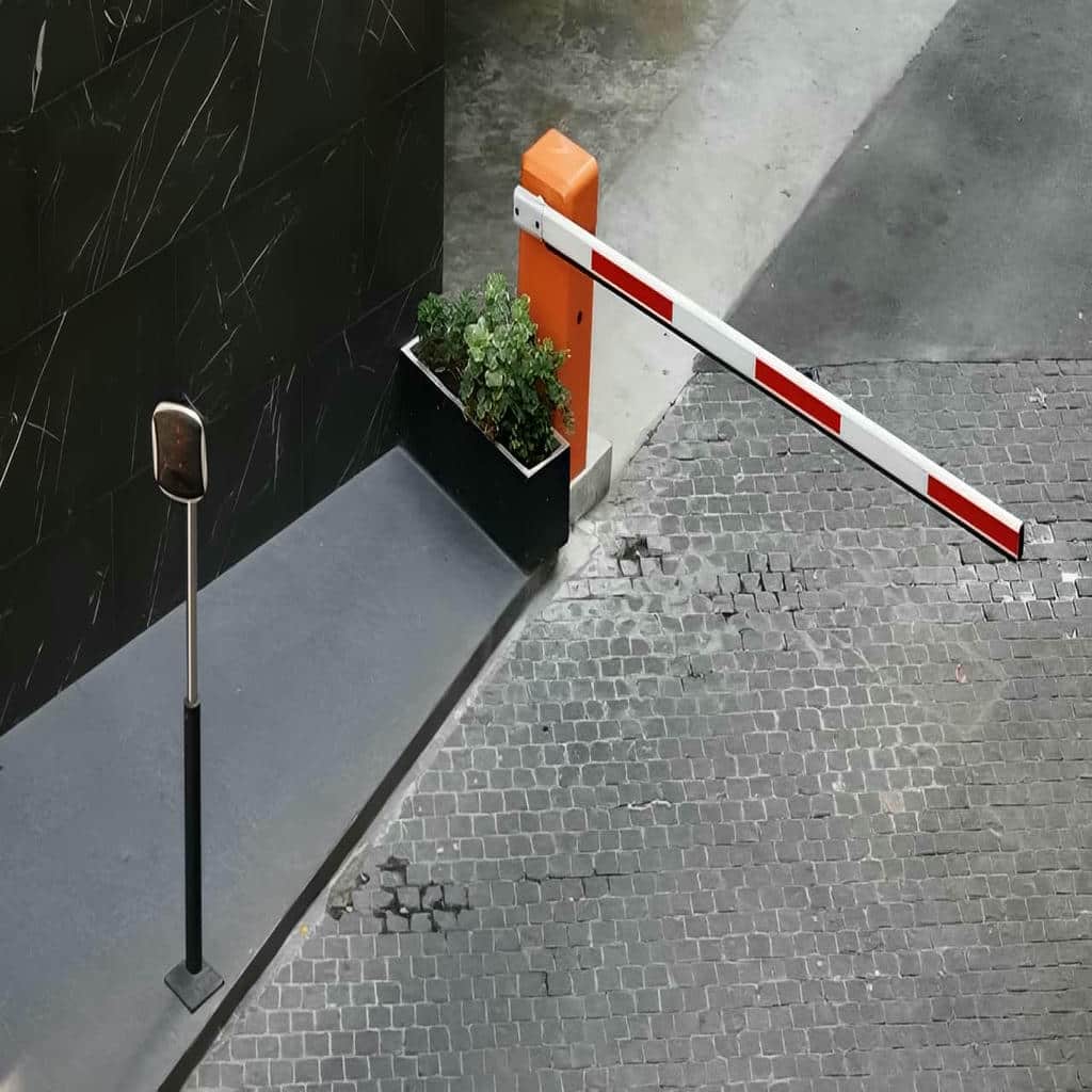 تعمیر راهبند مجتمع مسکونی پلاک خوان و تنظیم بوم و دوربین