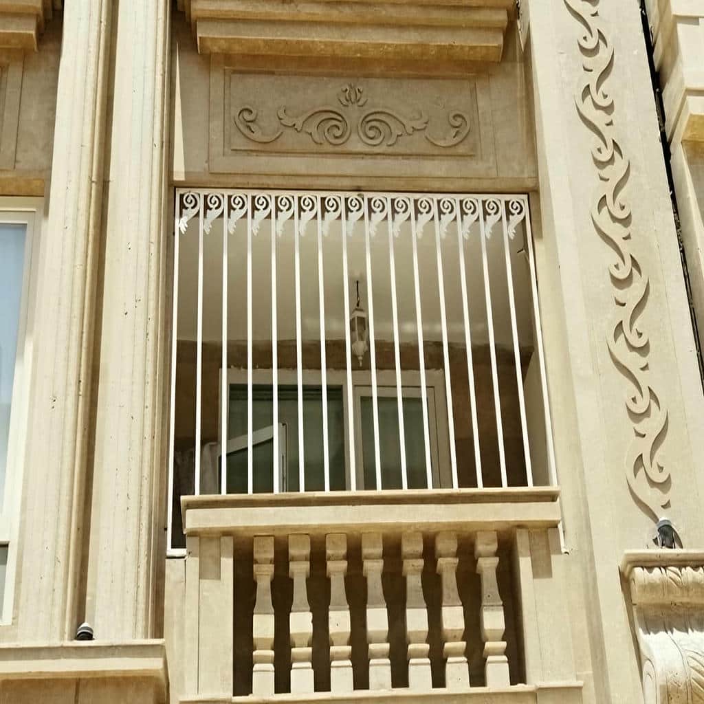 اجرای حفاظ پنجره پروفیلی قوطی آهنی با کلاف مقاوم