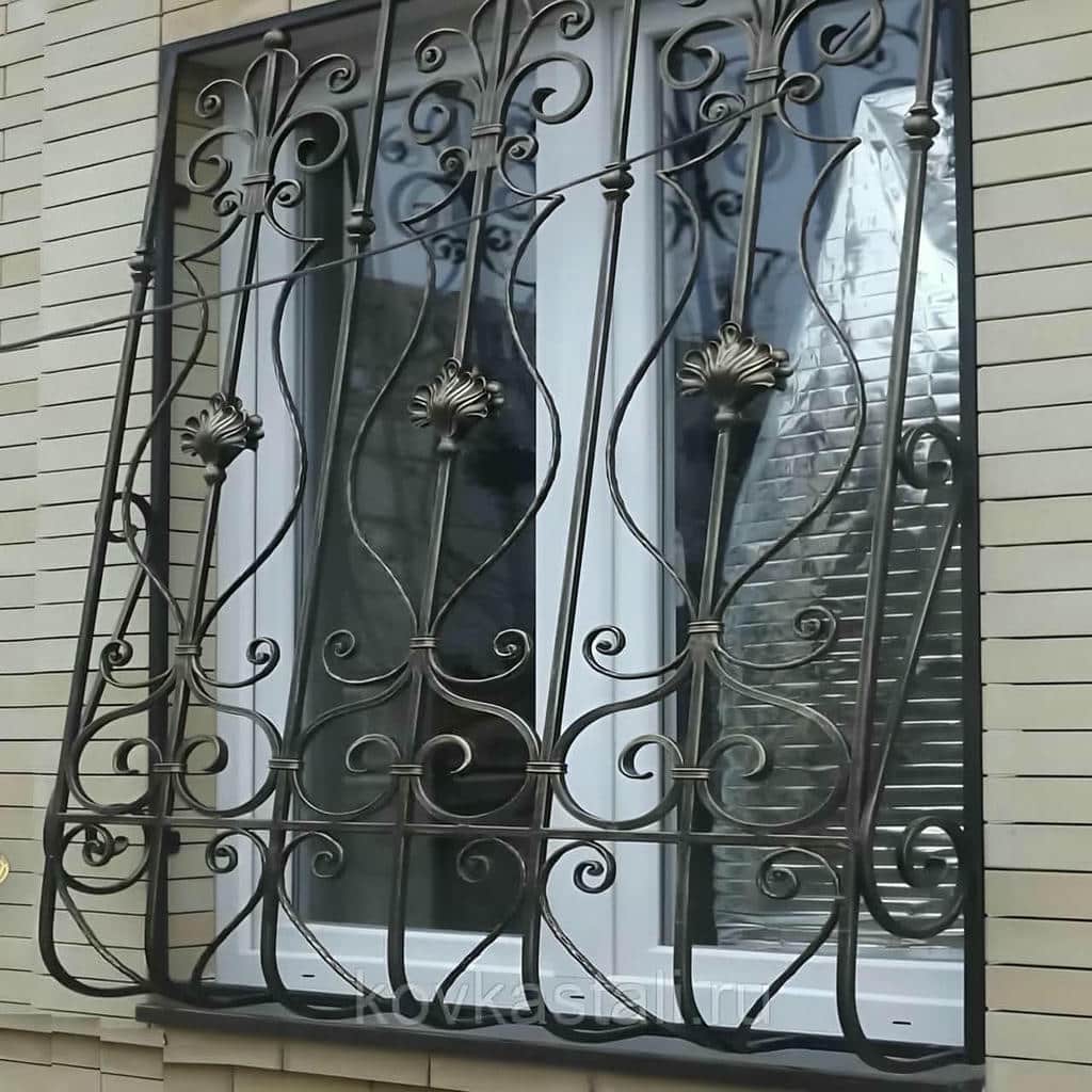 خدمات نصب نرده پنجره فلزی شاسی دار با کنترل