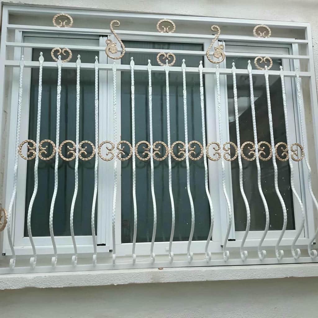 تولید حفاظ پنجره ویلایی نمای باغ با رنگ ضدزنگ