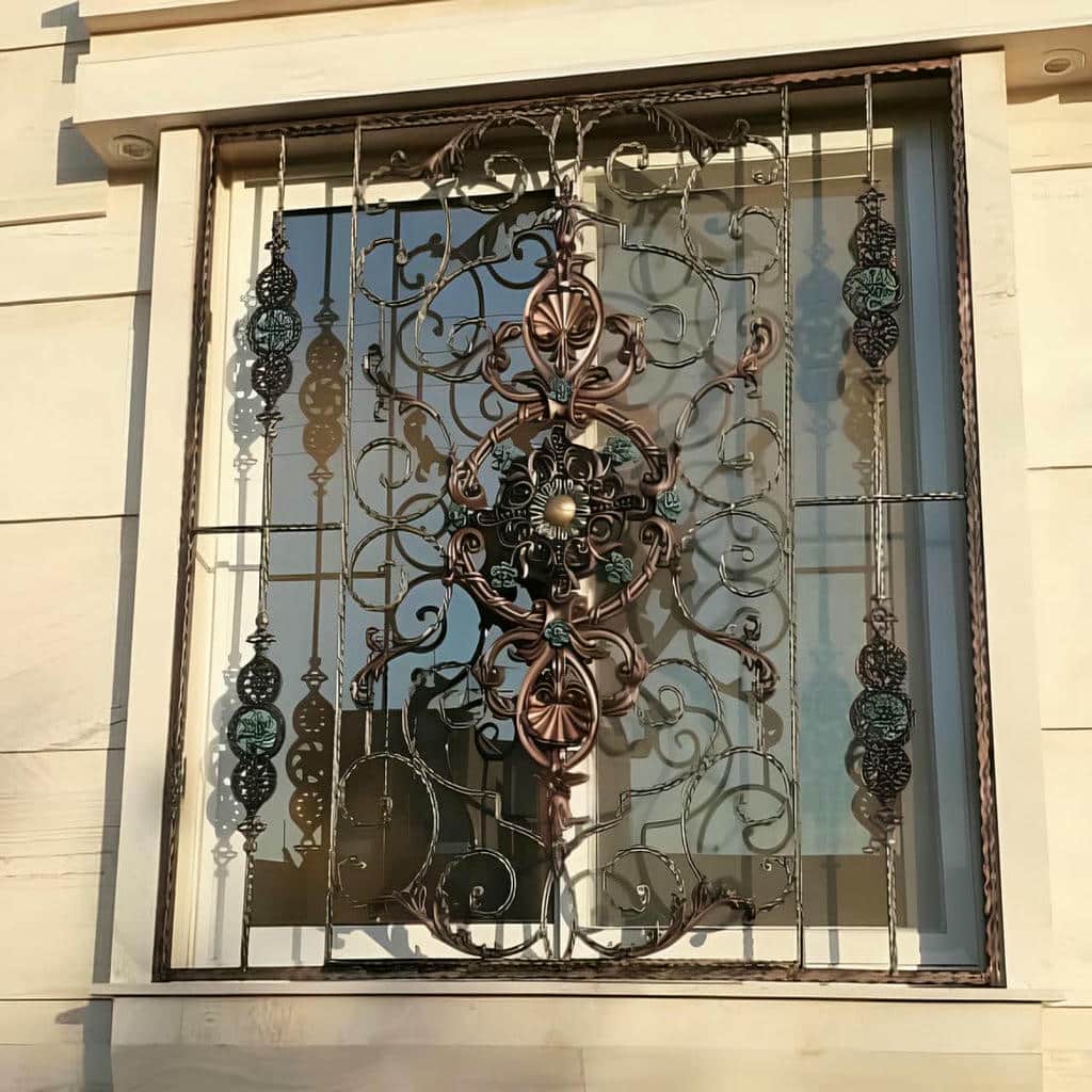 نصب حفاظ پنجره رنگی کوره ای بدون آسیب به پوشش نهایی
