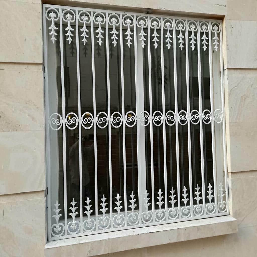 خدمات نصب حفاظ پنجره آپارتمان طبقات پایین با اتصال استاندارد