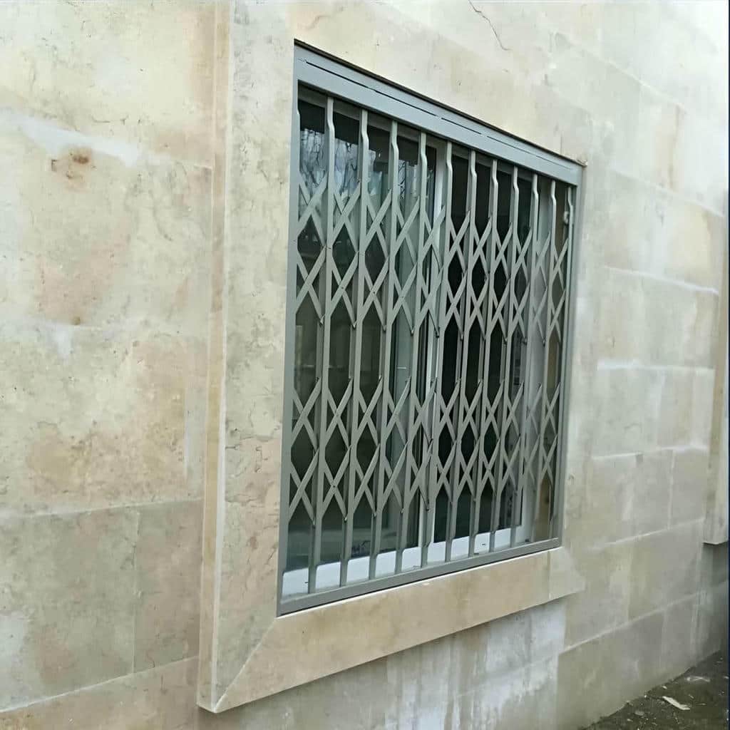 قیمت حفاظ پنجره آهنی پروفیلی بر اساس ابعاد و شرایط پروژه