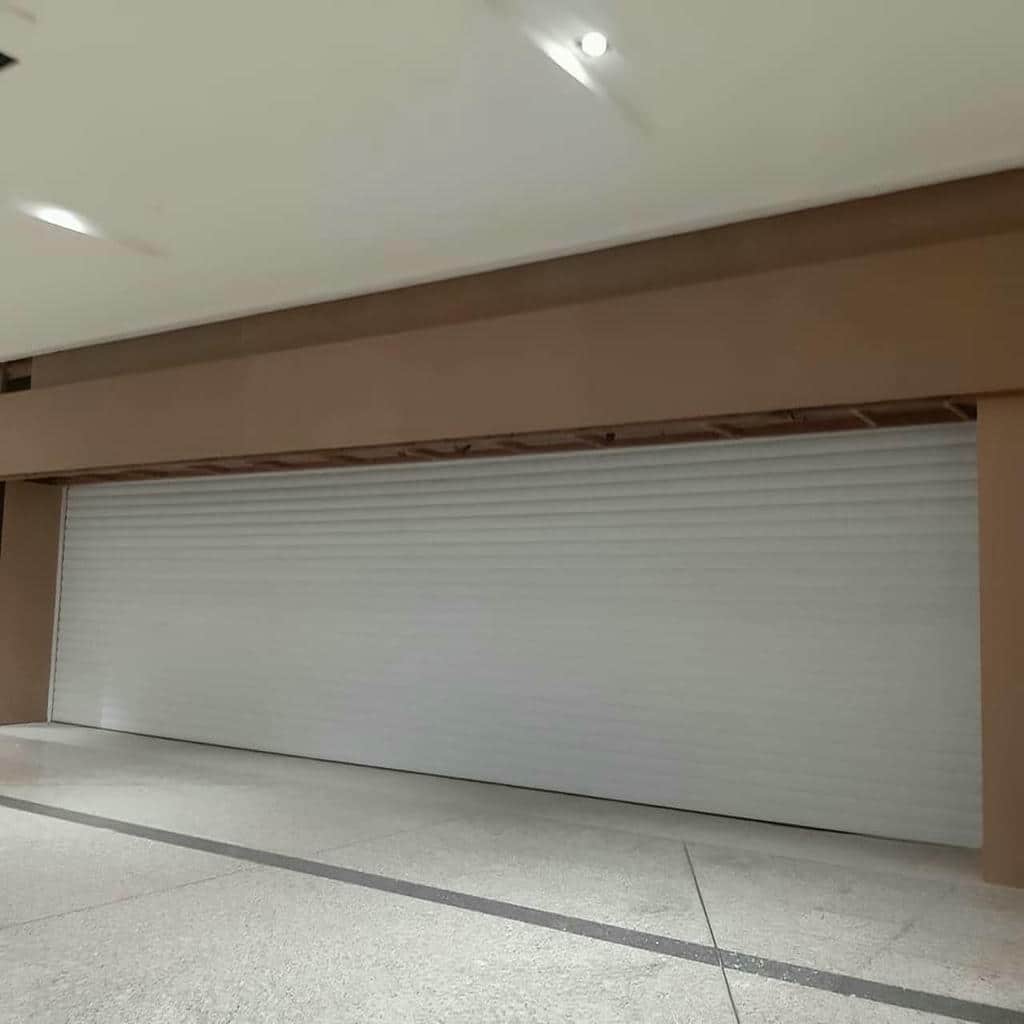 اجرای درب کرکره ای پارکینگ اتوماتیک با ریل استاندارد