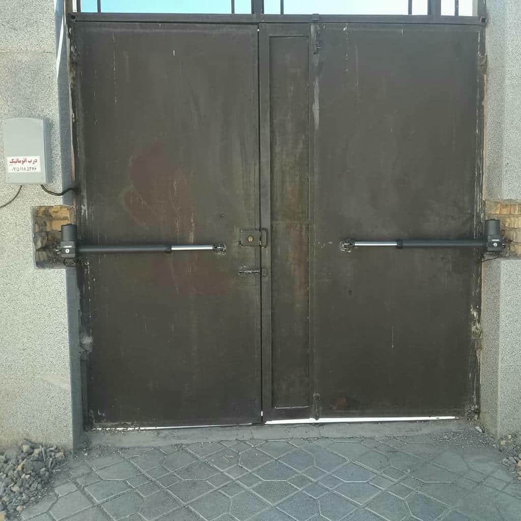 خدمات جک درب پارکینگ لولایی شفت بلند برای مسیر عبور خودرو
