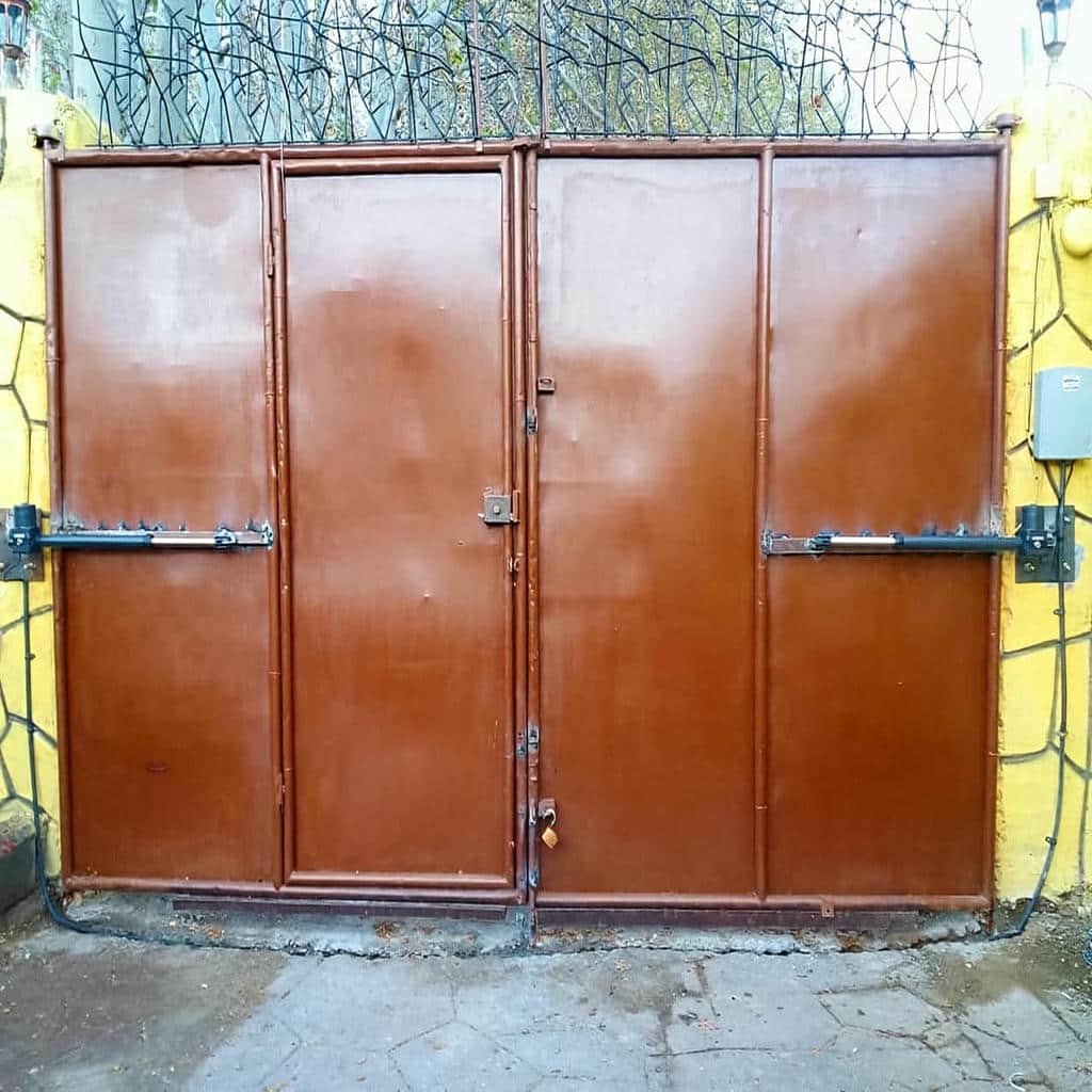 جک درب پارکینگ ایتالیایی هیدرولیک برای پروژه ورودی سنگین