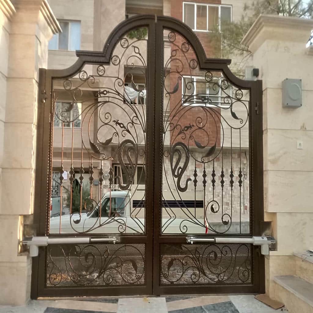سفارش جک درب پارکینگ ایتالیایی هیدرولیک متناسب با وزن درب