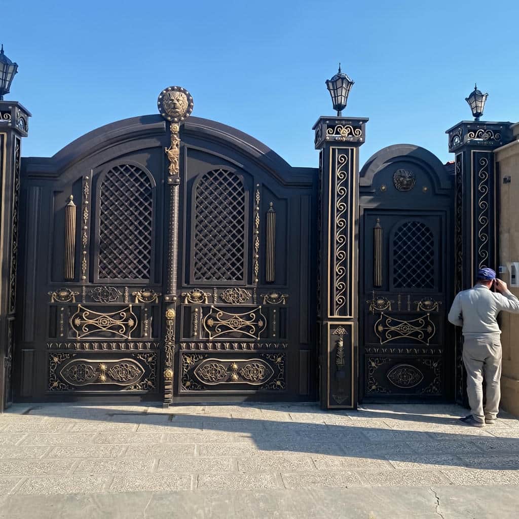 سفارش درب فلزی ریلی باغ با ریل تراز
