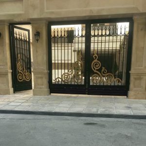 7 مدل درب ویلا مدرن نمای سنگی