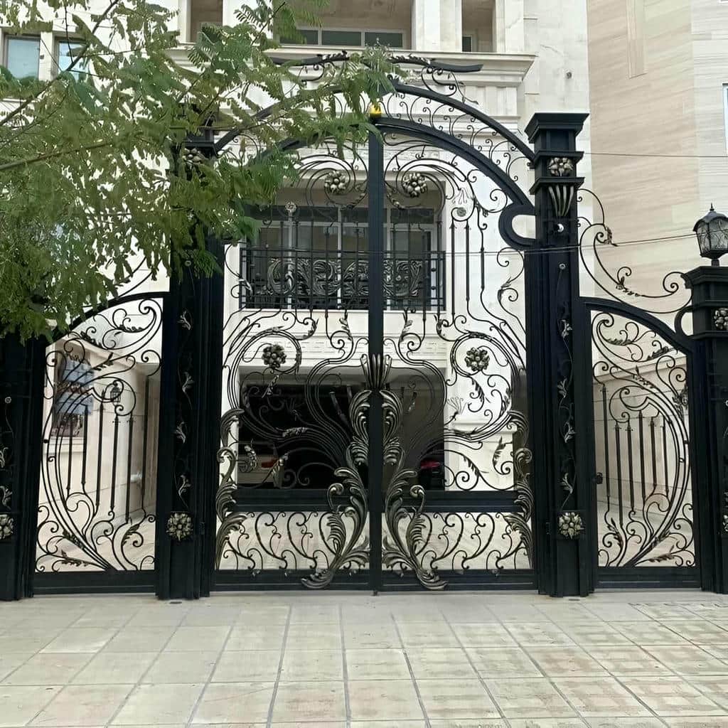 درب فلزی ریلی باغ برای پروژه ورودی با فضای محدود