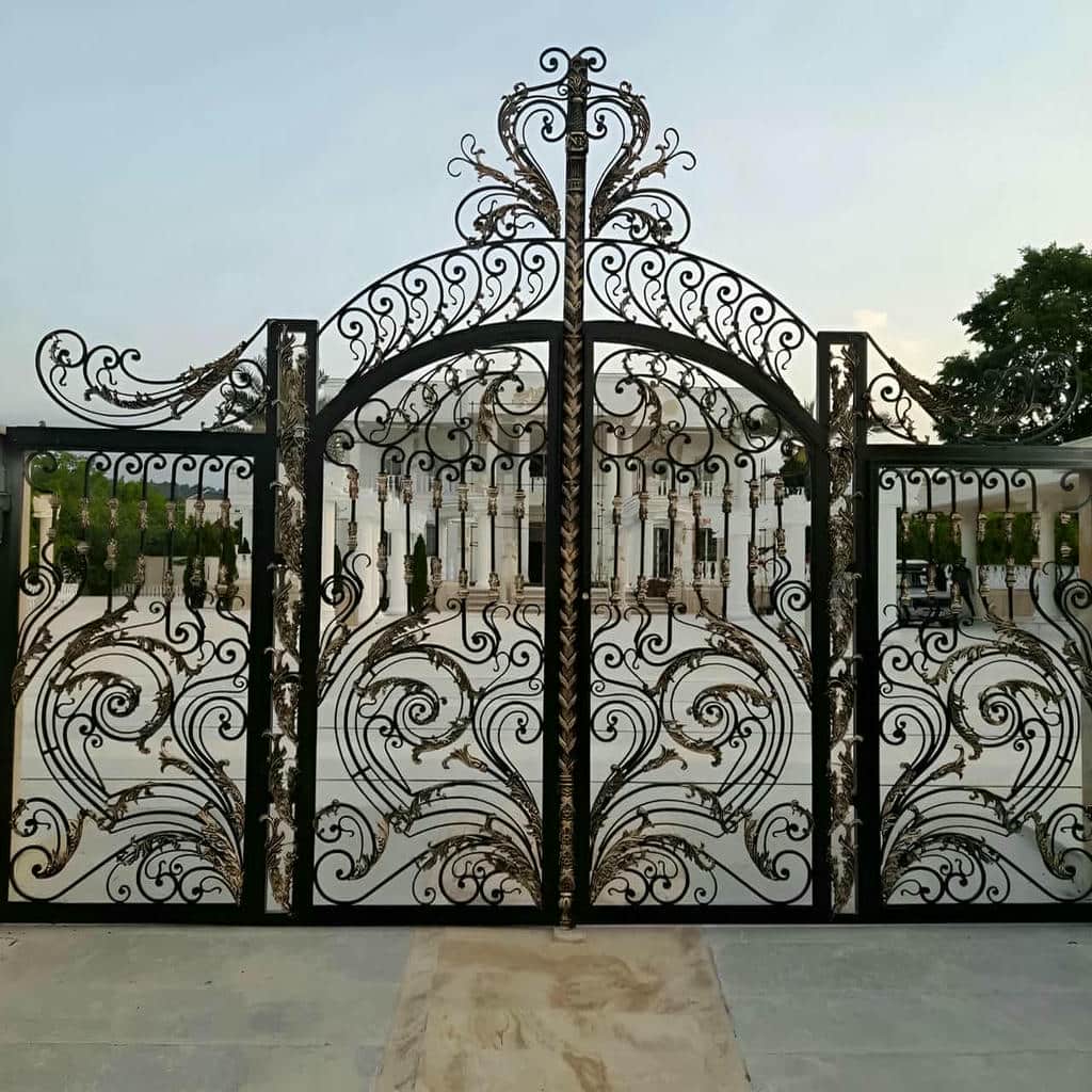 نصب درب حیاط نمای آجری با چهارچوب دقیق