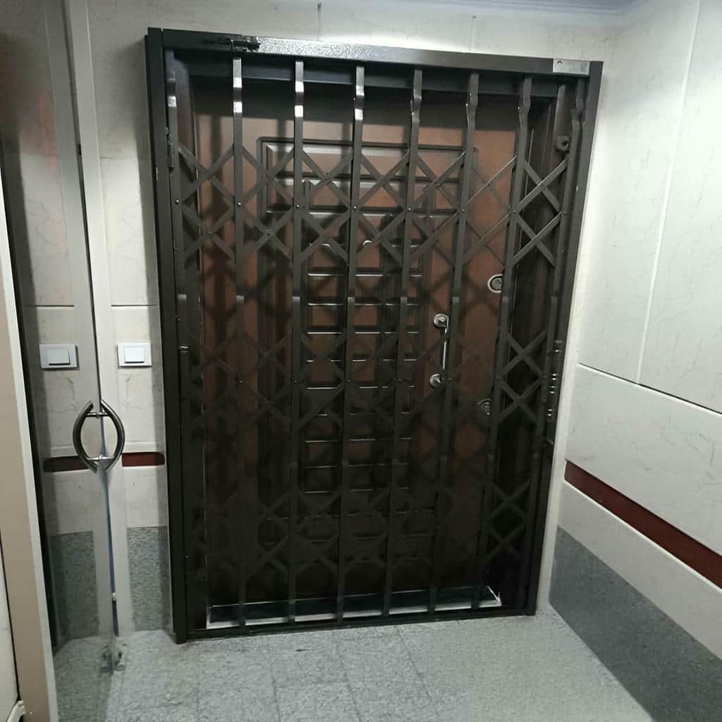 حفاظ ضربدری آکاردئونی ریل مقاوم ورودی