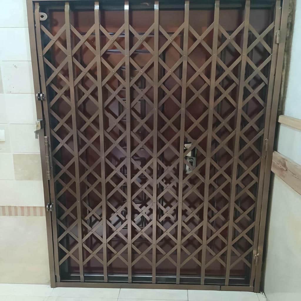 درب آکاردئونی ضد سرقت فلزی مقاوم