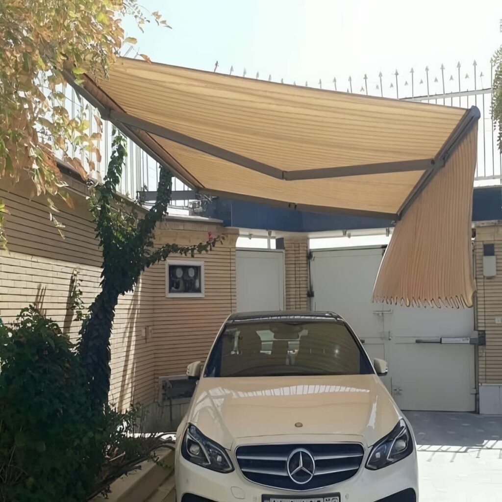 سایبان حیاط بازویی با پوشش پارچه ای